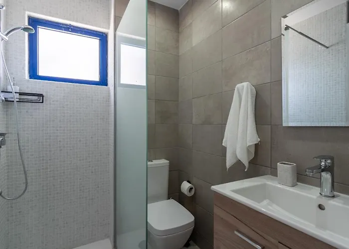 Odyssey - Captivating 2-bedroom Retreat In Apartament *